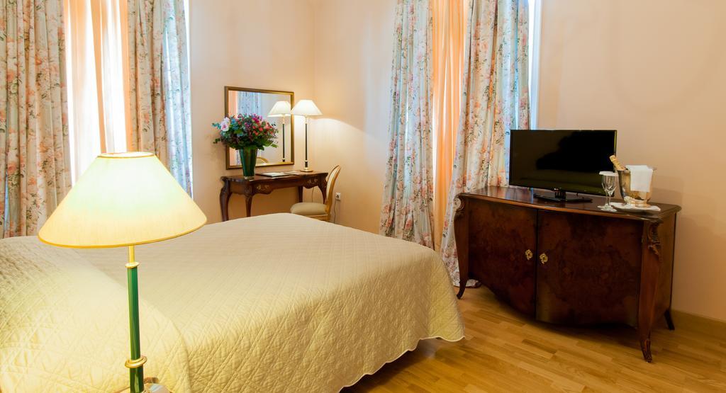Pentelikon Hotel كيفيسيا الغرفة الصورة