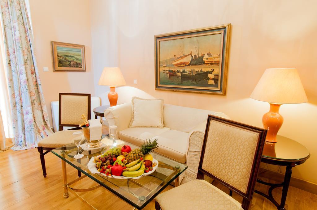 Pentelikon Hotel كيفيسيا الغرفة الصورة